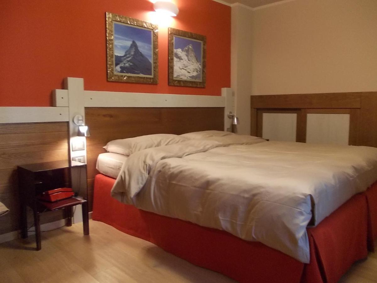 Hotel Lyskamm Breuil-Cervinia Bilik gambar